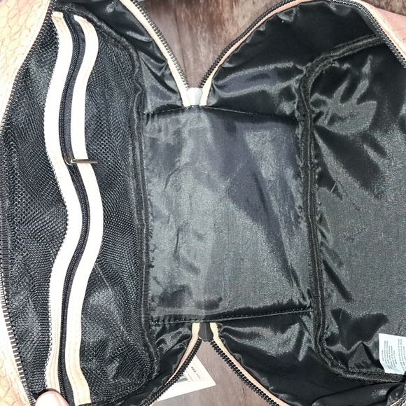 French Connection Arla Crocodile Train Case Latte By French Connection NWT - Picture 3 of 5